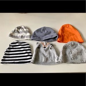 Set of 6 Gerber baby hats. 0-6 months